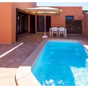 anahi-homes-corralejo-villa-dracaena-2.hotelsfuerteventura.org/